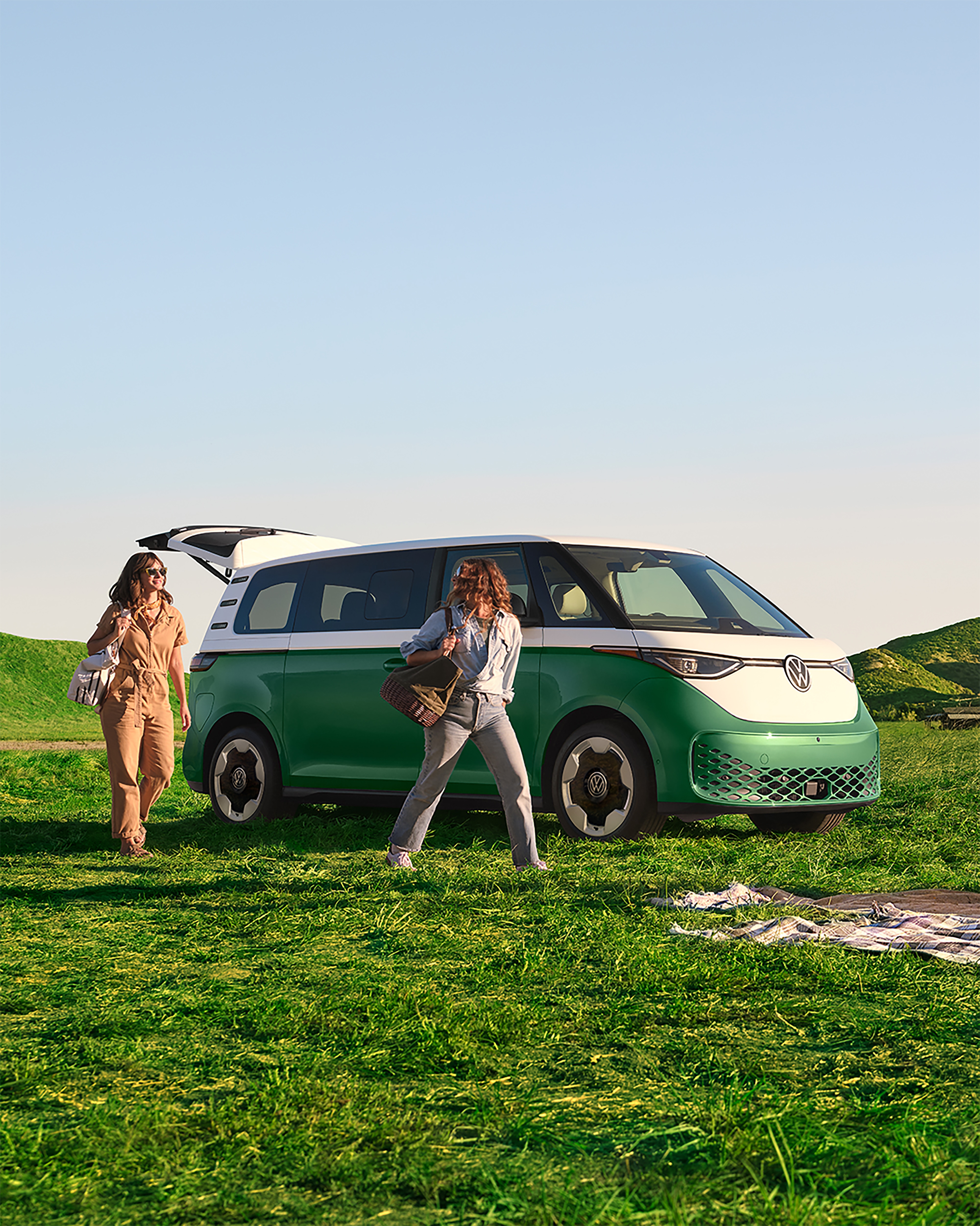 2027-Volkswagen-IDBuzz-FirstEdition-Van-L01.jpg